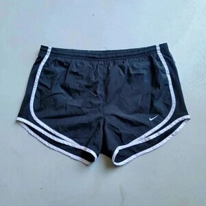 Womens NIKE TEMPO Running Shorts Black/ White Size S (4-6)